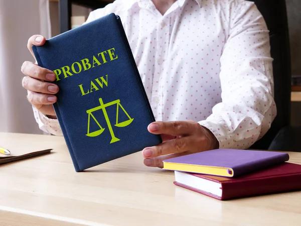 Understanding Florida Probate Laws with a Trusted Attorney