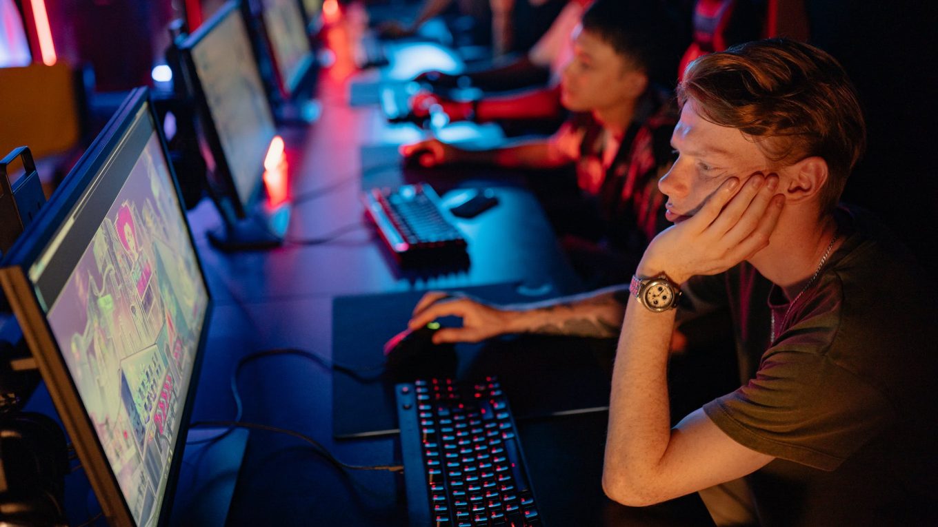 Practical Guide to Understanding Apex Cheat Systems