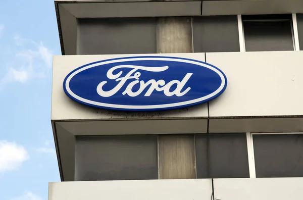 Find the Best ford dealer wisconsin for New and Used Vehicles