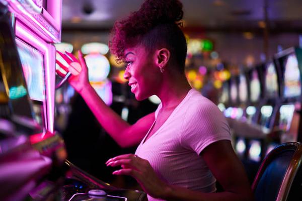 Discovering Popular Slots on a Singapore online casino Website